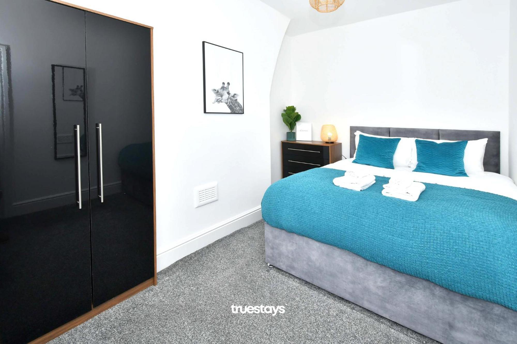 Gilman House By Truestays - 4 Bedroom House In Stoke-On-Trent Etruria Eksteriør billede